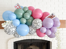 Load image into Gallery viewer, Alice in Wonderland Balloon Kit