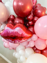 Load image into Gallery viewer, Valentines Balloon Kit