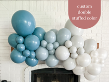 Load image into Gallery viewer, Blue Ombre Balloon Kit
