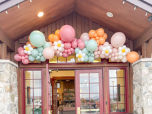 Load image into Gallery viewer, Groovy Daisy Balloon Kit