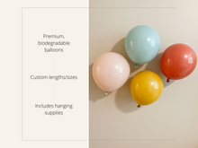 Load image into Gallery viewer, Retro Flower Balloon Kit