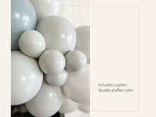 Load image into Gallery viewer, Blue Ombre Balloon Kit