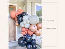Load image into Gallery viewer, Classic Halloween Balloon Kit
