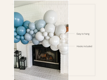 Load image into Gallery viewer, Blue Ombre Balloon Kit