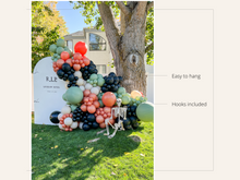 Load image into Gallery viewer, Vintage Halloween Balloon Kit