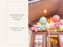 Load image into Gallery viewer, Groovy Daisy Balloon Kit