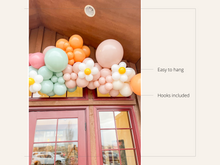 Load image into Gallery viewer, Groovy Daisy Balloon Kit