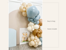 Load image into Gallery viewer, Winnie the Pooh Balloon Kit