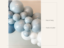 Load image into Gallery viewer, Airplane Blue Ombre Balloon Kit
