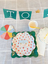 Load image into Gallery viewer, Back to school Table Setting

