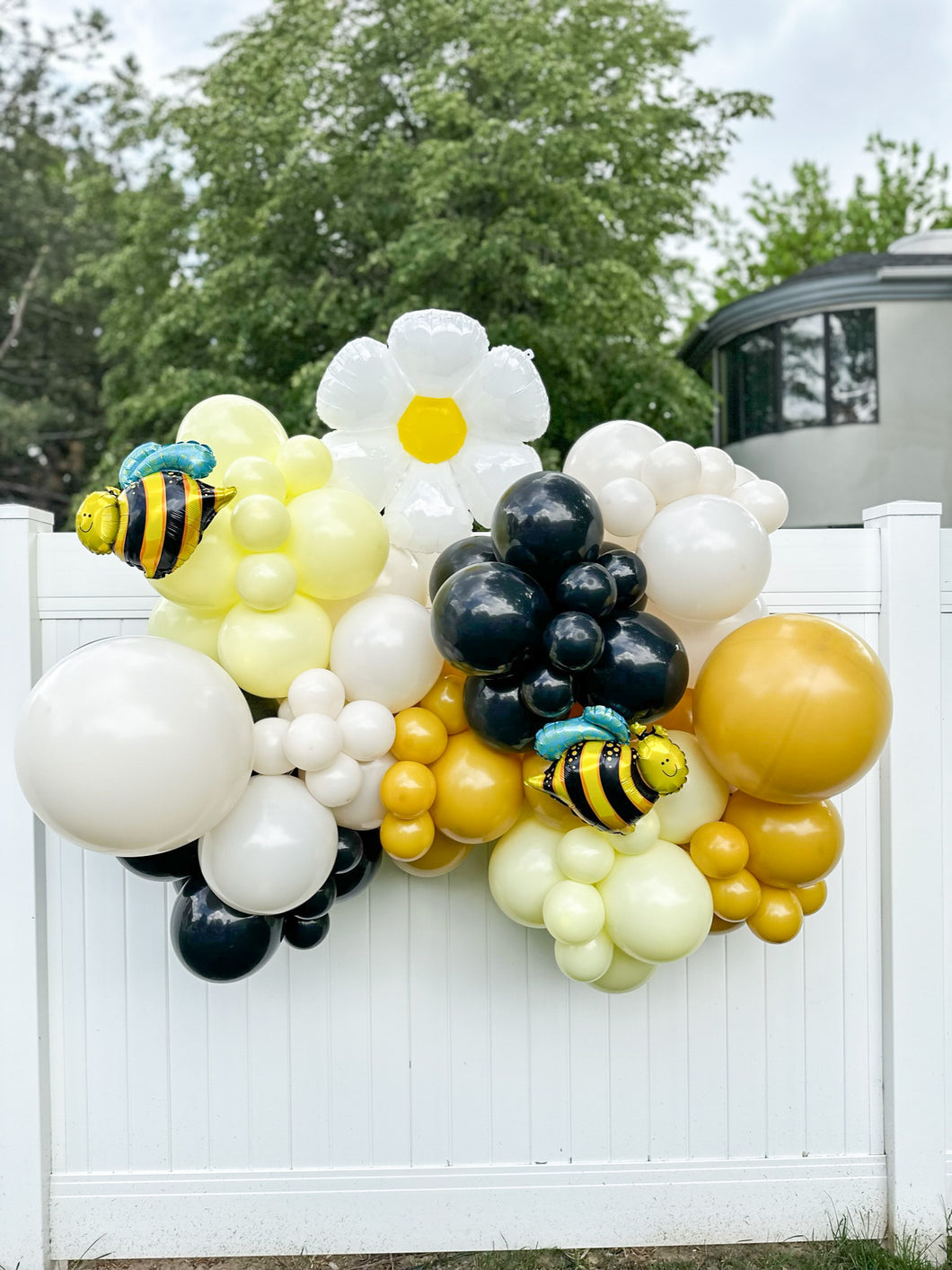 Bee Balloon Kit