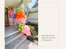 Load image into Gallery viewer, Halloween Balloon Garland with Eyeball Balloons
